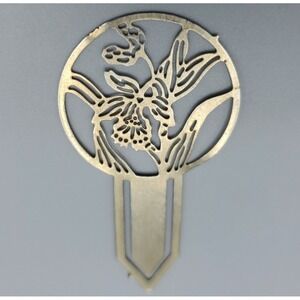 Vtg Iris Floral Over the Page Brass Open Work Bookmark Classic Cottagecore 2.5"